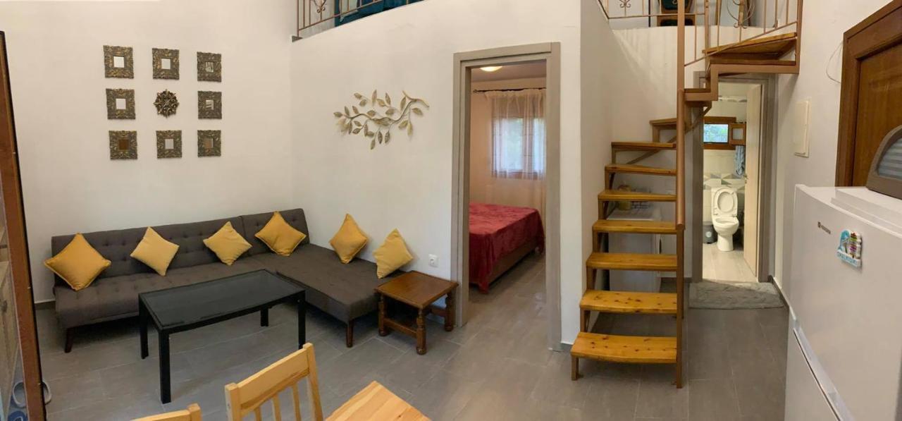 To Petrino Spiti Appartement Possidi Buitenkant foto